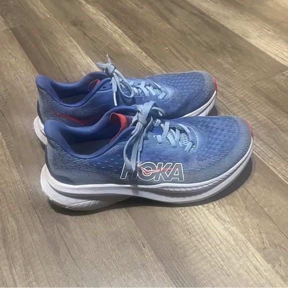 [SOLD]Hoka Women’s Mach 6 Athletic Shoes - Picture 4 of 6